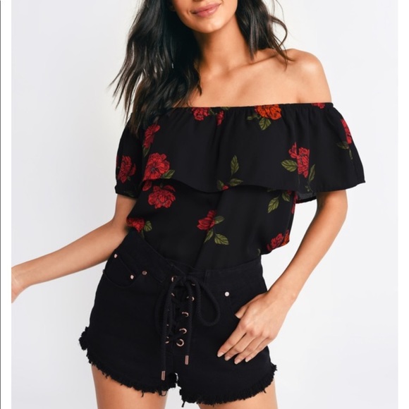 Tobi Black Off Shoulder Blouse - Picture 1 of 4